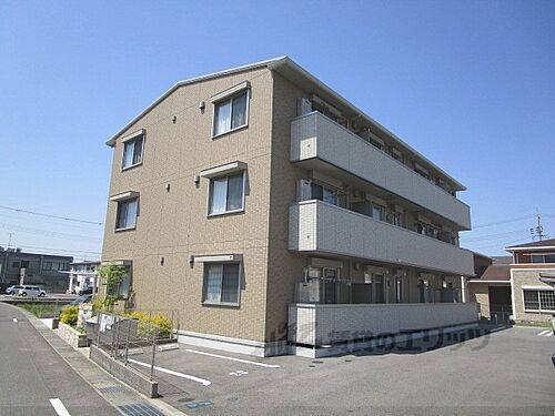 滋賀県栗東市高野 3階建 築7年