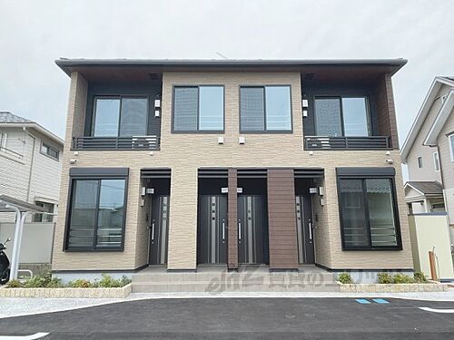 滋賀県彦根市芹川町 2階建 築1年6ヶ月