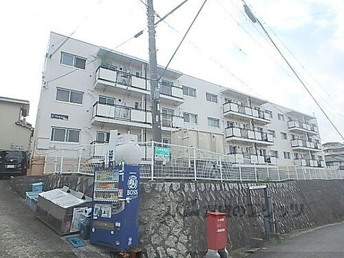 滋賀県栗東市安養寺４丁目 築53年10ヶ月 3階建