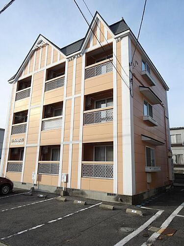 山形県山形市前田町 3階建 築25年9ヶ月