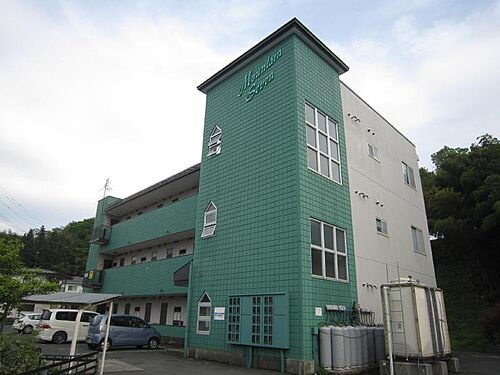 山形県山形市飯田４丁目 3階建 築32年