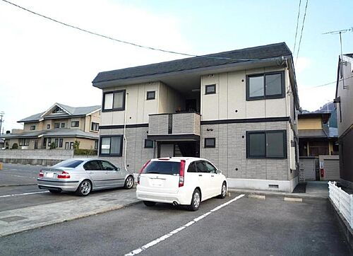 山形県山形市松波３丁目 2階建 築35年