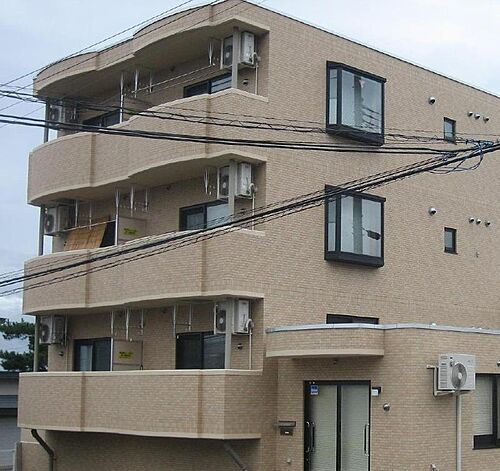 山形県山形市上桜田２丁目 3階建 築21年11ヶ月