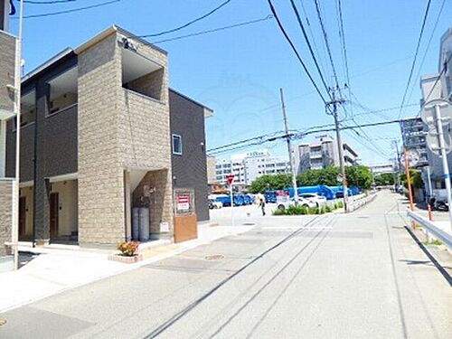 福岡県福岡市博多区吉塚７丁目 2階建 築8年1ヶ月