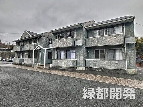 山口県下関市長府三島町 2階建