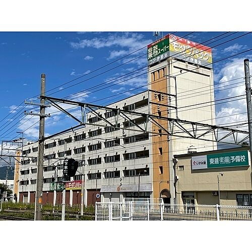 コア伊那北 7階建