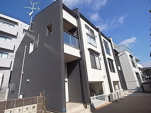 兵庫県神戸市東灘区岡本９丁目 築13年4ヶ月 2階建