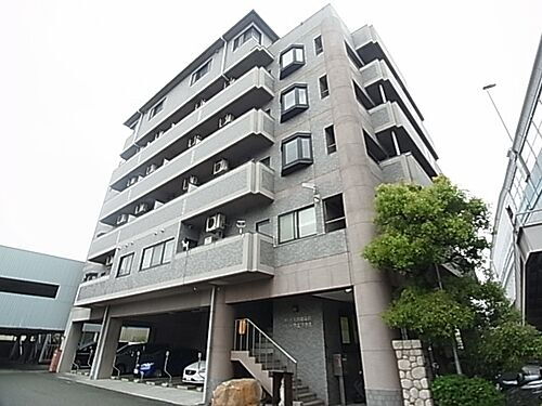 兵庫県神戸市東灘区青木５丁目 築32年9ヶ月 6階建