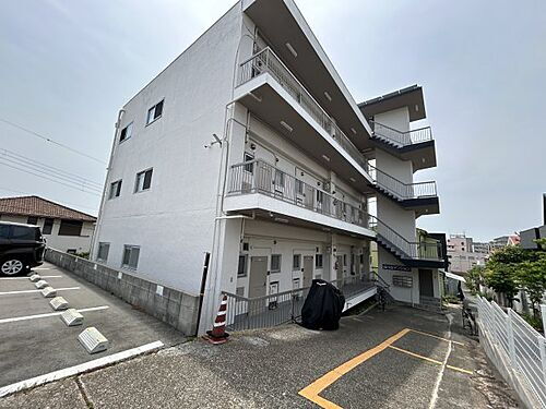 兵庫県神戸市須磨区白川台３丁目 3階建 築53年11ヶ月