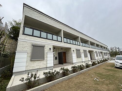 兵庫県芦屋市三条町 築1年9ヶ月 2階建