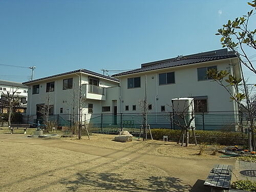 兵庫県芦屋市津知町 テラスハウス