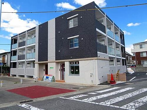 兵庫県西宮市浜甲子園１丁目 賃貸マンション