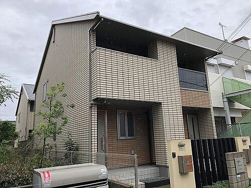 兵庫県西宮市小松町２丁目 テラスハウス