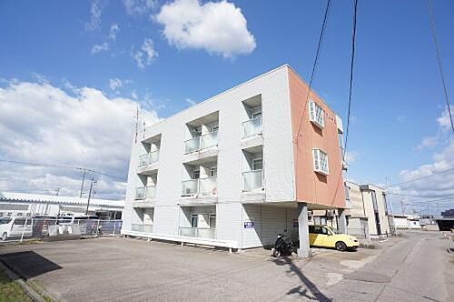 シャトレーＮ 3階建