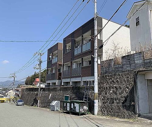 京都府亀岡市曽我部町南条五郎谷 2階建 築8年12ヶ月