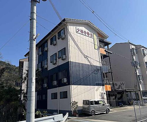 京都府亀岡市曽我部町南条中向田 築33年8ヶ月 4階建