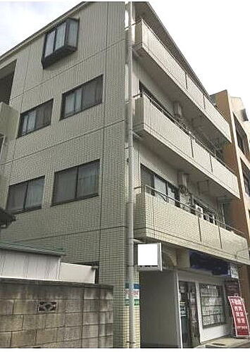 神奈川県横浜市磯子区東町 4階建