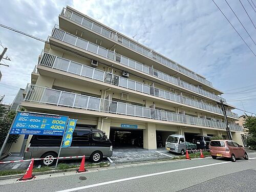 兵庫県神戸市兵庫区東山町１丁目 6階建