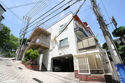兵庫県神戸市兵庫区小山町 築46年3ヶ月 地上3階地下1階建