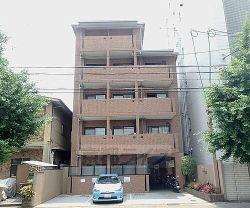 京都府京都市右京区梅津堤下町 5階建