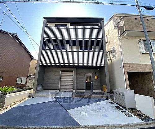 京都府京都市右京区花園内畑町 賃貸アパート