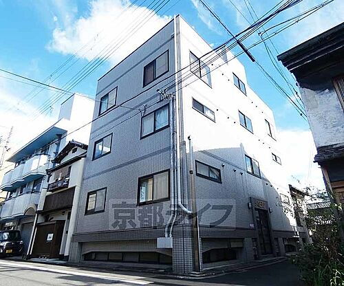 京都府京都市東山区池殿町 築28年7ヶ月 地上3階地下1階建