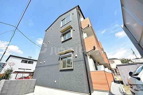 千葉県市川市鬼越１丁目 3階建 築5年2ヶ月