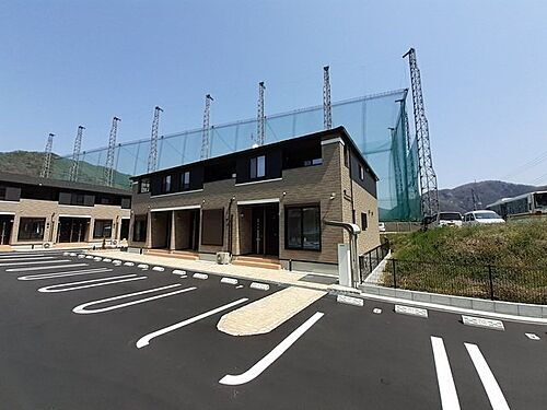 リヴァーサヒルＡ 2階建