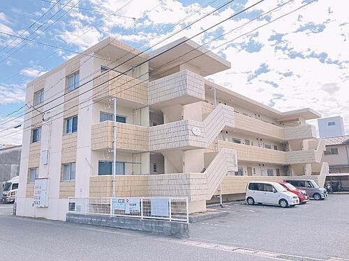 岡山県倉敷市児島下の町２丁目 3階建 築32年