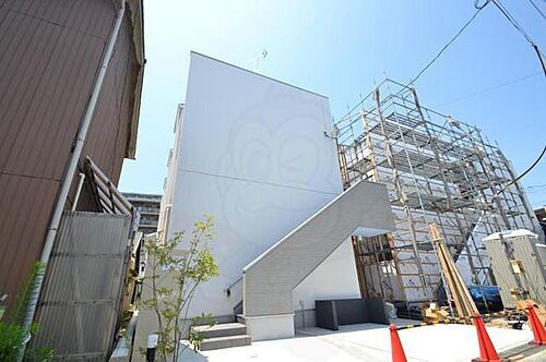 兵庫県尼崎市長洲東通３丁目 築9年5ヶ月 2階建