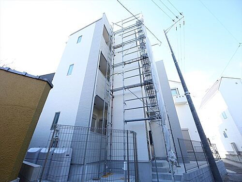 愛知県名古屋市緑区鳴海町字作町 3階建 築1年6ヶ月