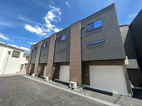 大阪府茨木市豊川２丁目 タウンハウス