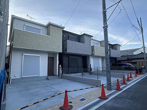 兵庫県尼崎市猪名寺１丁目 築1年2ヶ月 2階建