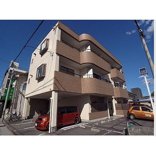 岐阜県岐阜市月丘町３丁目 3階建 築32年10ヶ月