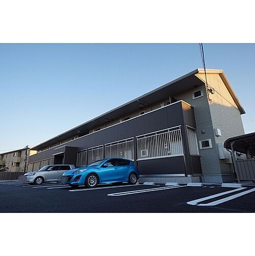 岐阜県各務原市鵜沼三ツ池町５丁目 2階建 築10年1ヶ月