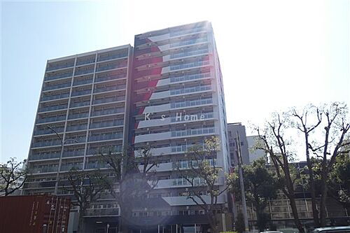 兵庫県神戸市中央区中町通４丁目 15階建