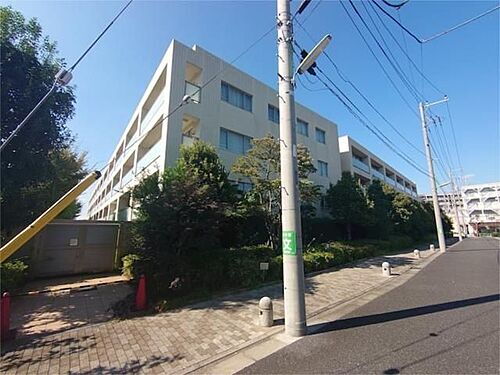 東京都世田谷区粕谷２丁目 賃貸マンション