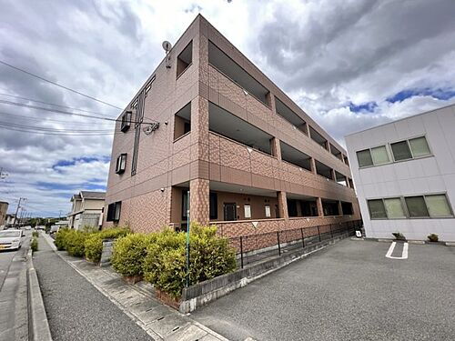 兵庫県姫路市飾磨区細江 3階建