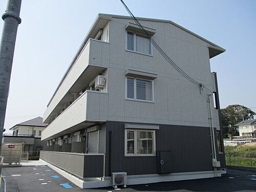 兵庫県三木市平田 3階建 築5年9ヶ月