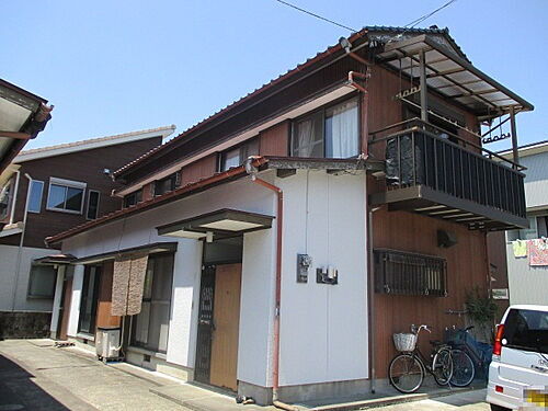 高知県高知市六泉寺町 2階建