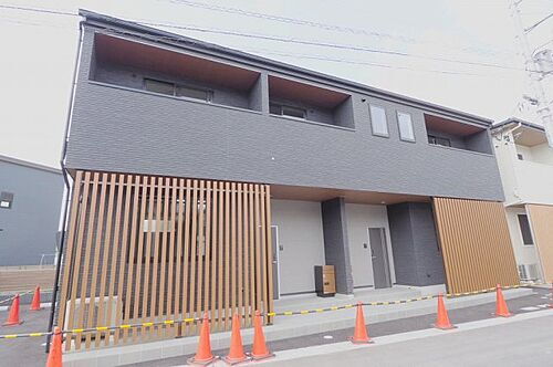 エストプレーヌＢ棟 2階建
