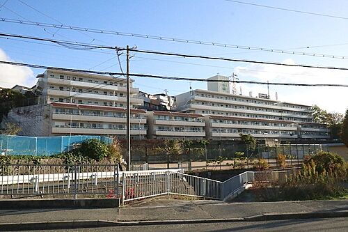 兵庫県神戸市北区鈴蘭台北町３丁目 賃貸マンション