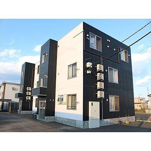 北海道北見市中央三輪４丁目 賃貸アパート