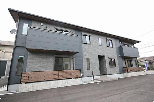 広島県福山市新涯町１丁目 2階建
