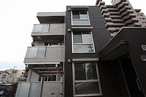 広島県福山市光南町２丁目 3階建 築9年2ヶ月