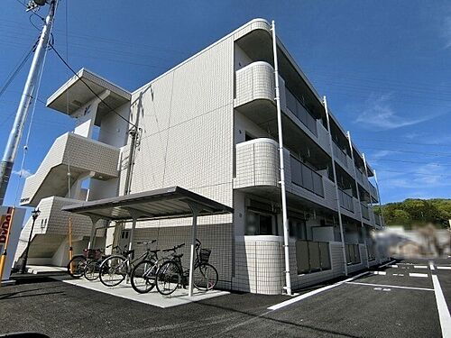 栃木県宇都宮市上戸祭町 3階建