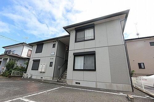 神奈川県秦野市曲松２丁目 2階建