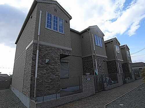 兵庫県姫路市市之郷 2階建