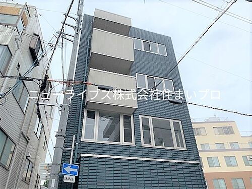 大阪府寝屋川市八坂町 築5年9ヶ月 4階建