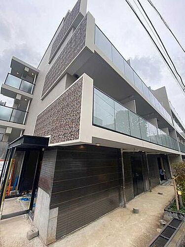 東京都新宿区富久町 4階建 築2年2ヶ月